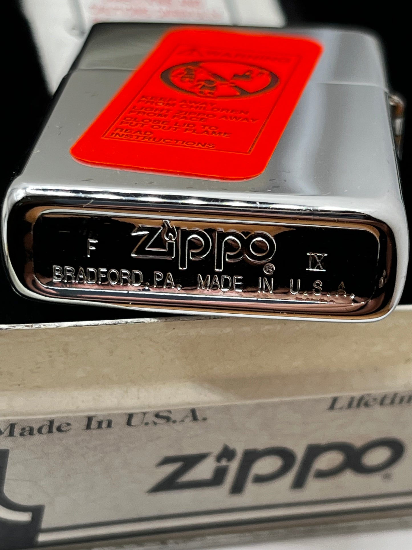1993 Zippo The Varga Girl 1935 commemorative lighter with tin and sleeve